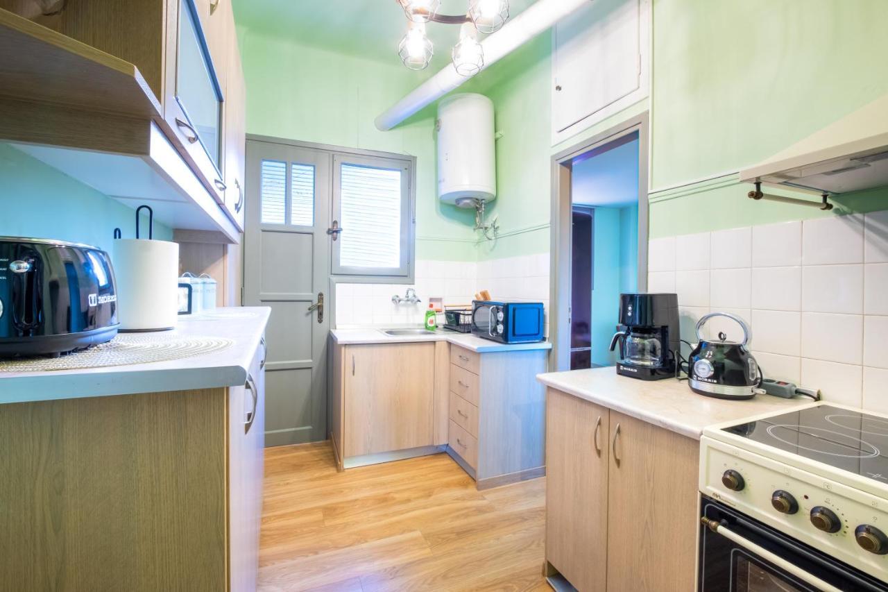 Appartamento Vintage House Near Downtown Atene Esterno foto